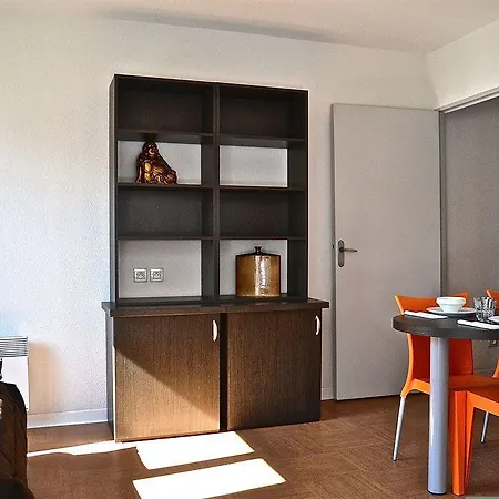 Hotel apartamentowy Sainte-marthe 2*