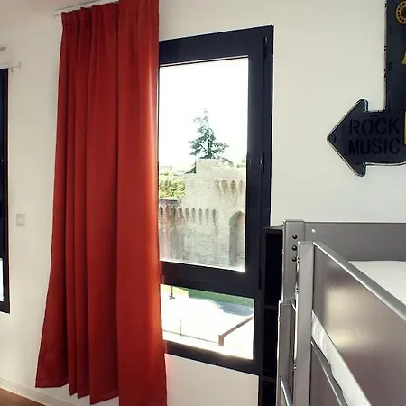 Hotel apartamentowy Sainte-marthe 2*